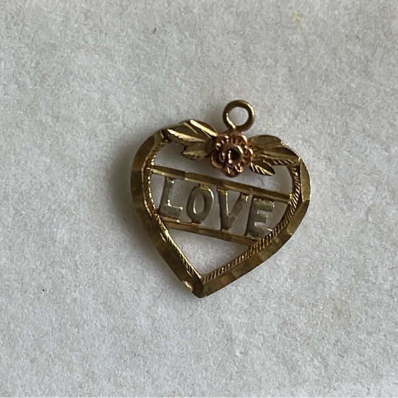 10k yellow and rose Gold heart pendant - Picture 1 of 5